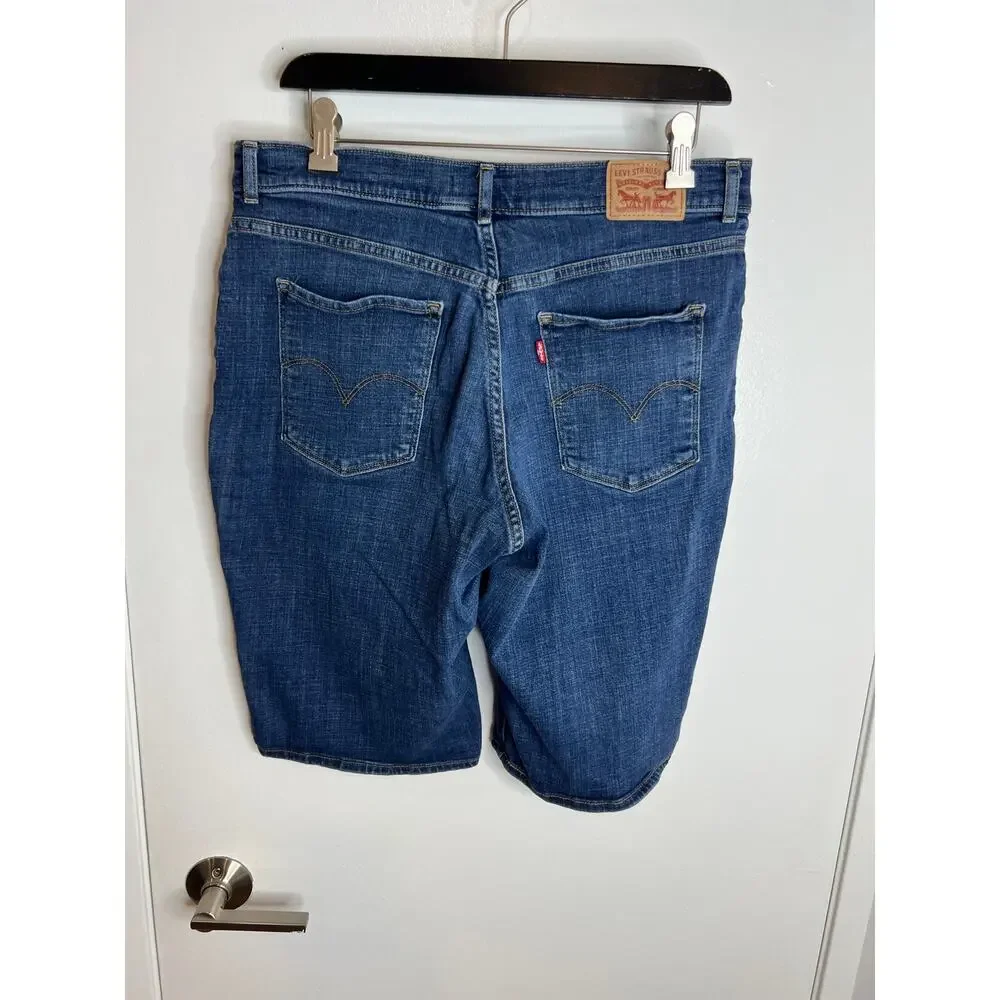 Levi's Women's Classic Bermuda Jean Shorts Blue ~ Size 30
